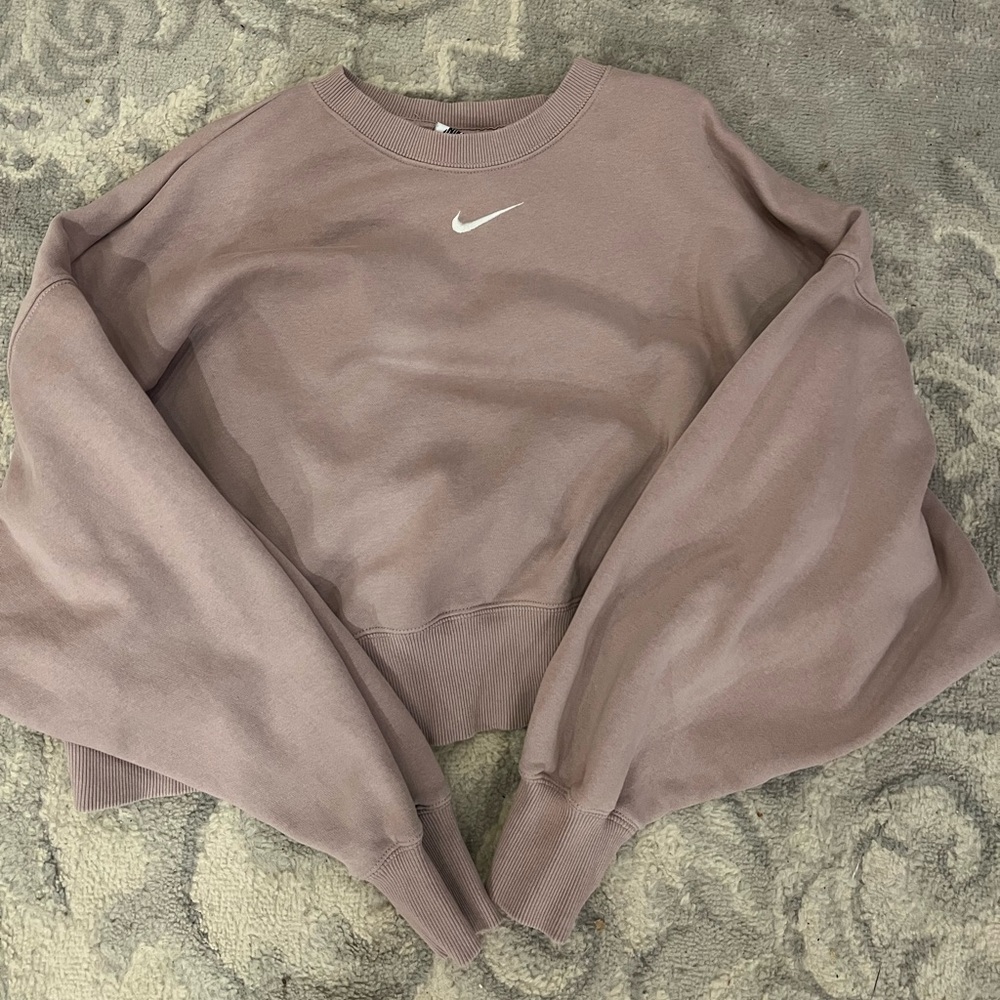 Nike Mid length blush purple crewneck